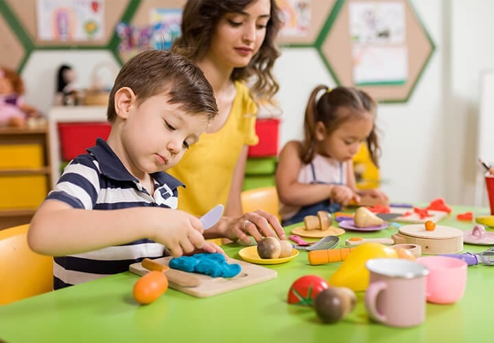 How To Choose The Best Pre Play School In India For Your Child